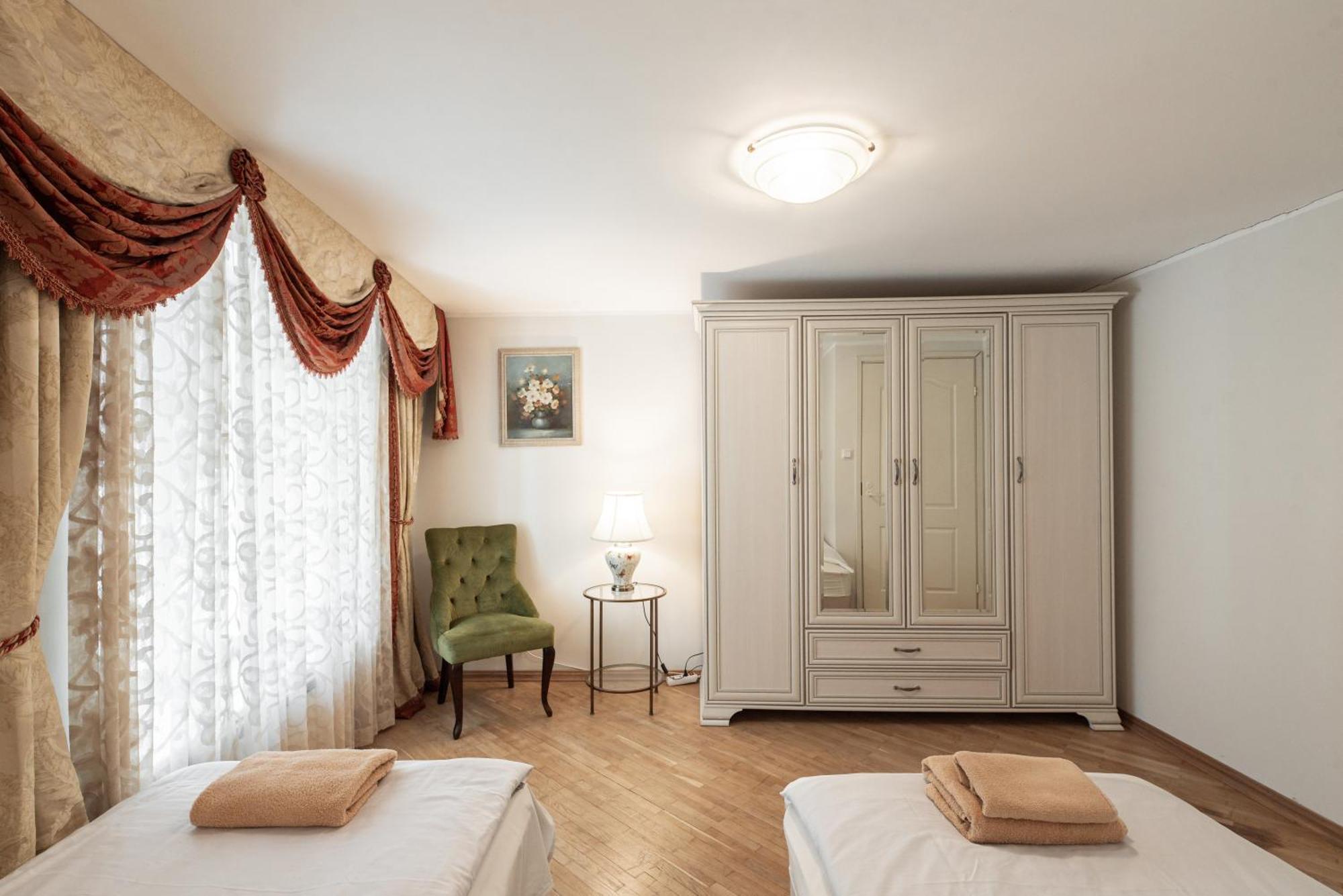Airhome - Old Dominican Monastery Tallinn Bagian luar foto