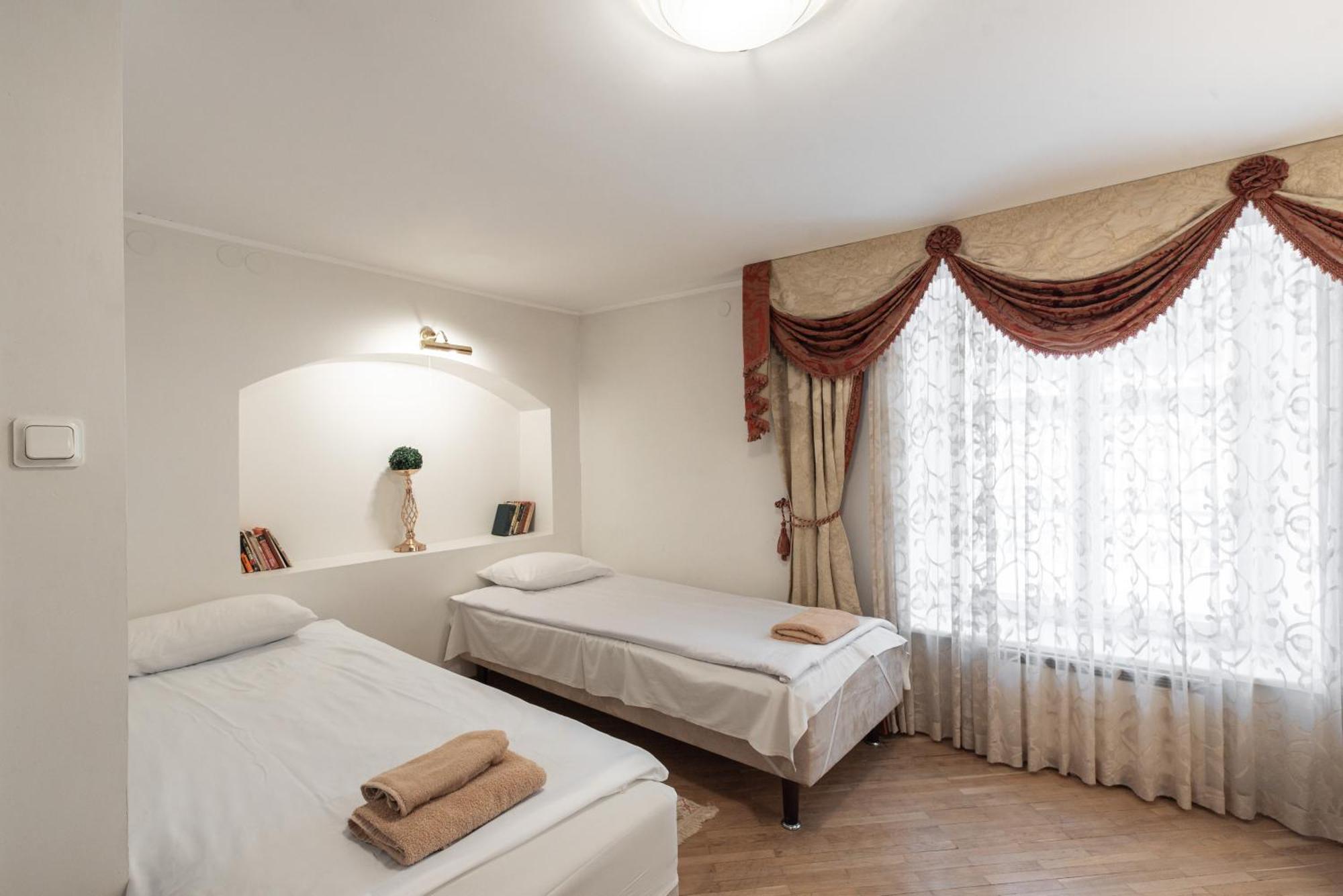 Airhome - Old Dominican Monastery Tallinn Bagian luar foto