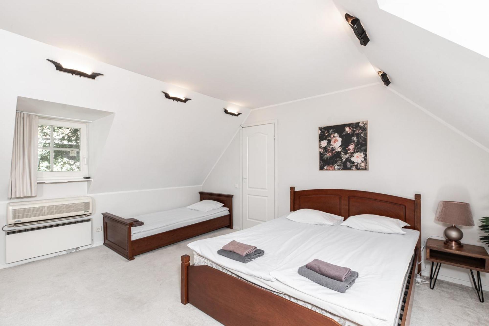 Airhome - Old Dominican Monastery Tallinn Bagian luar foto