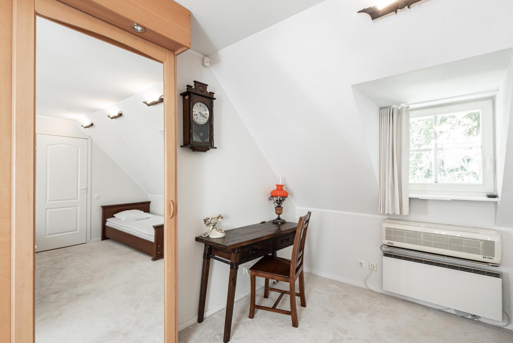 Airhome - Old Dominican Monastery Tallinn Bagian luar foto